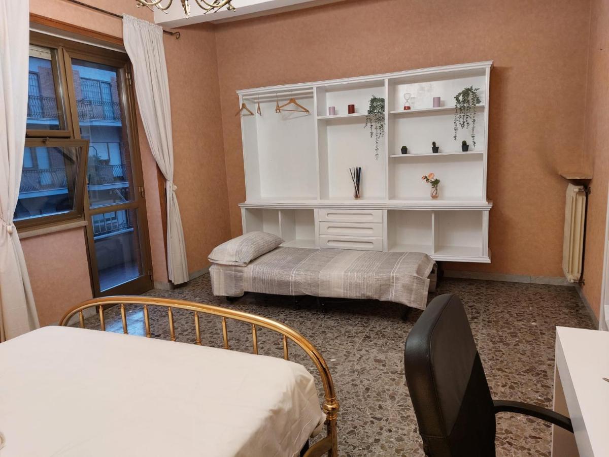 12Min Da Roma Centro Stanza Grande E Luminosa Hotel Чампино Екстериор снимка