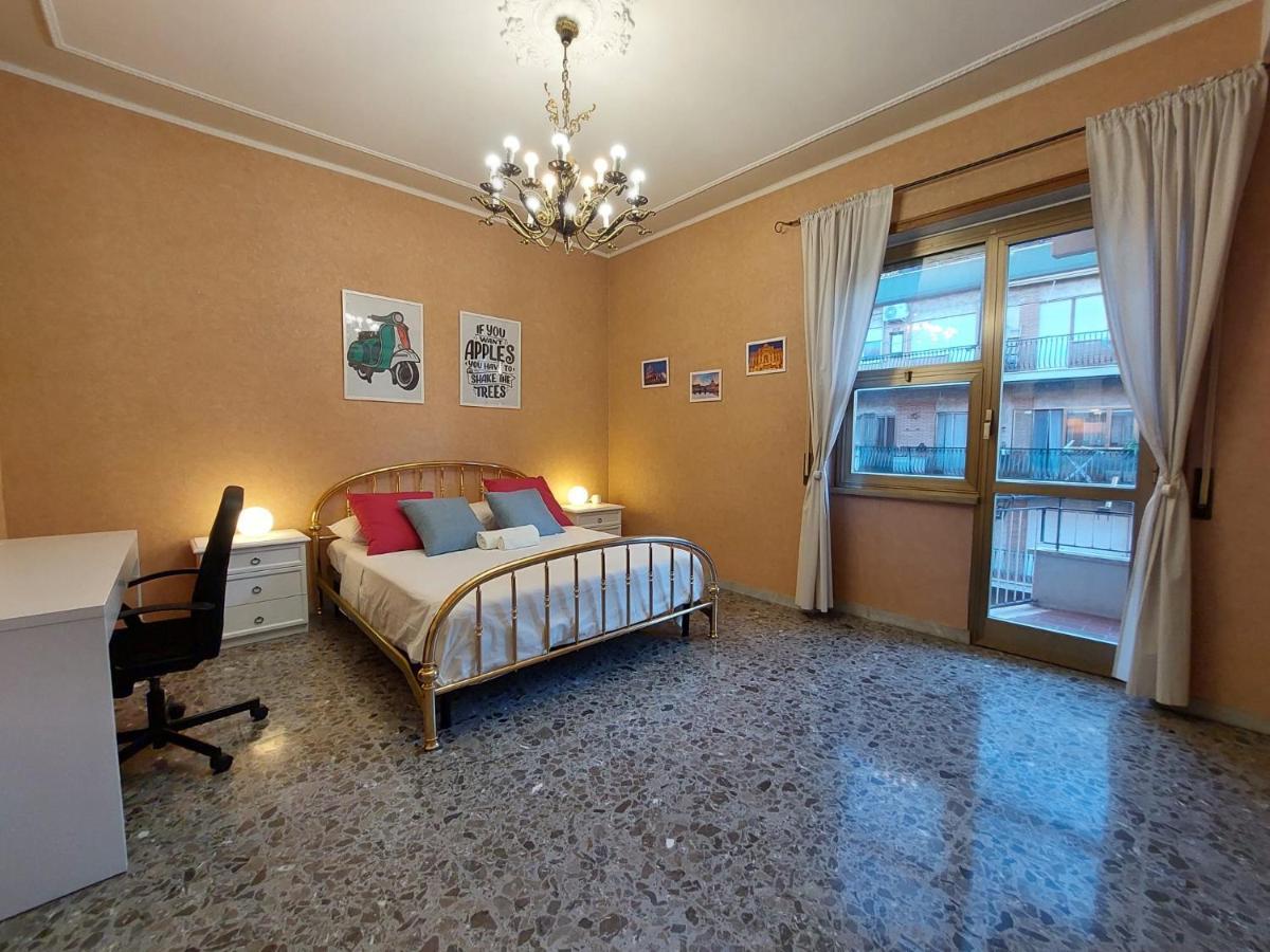 12Min Da Roma Centro Stanza Grande E Luminosa Hotel Чампино Екстериор снимка